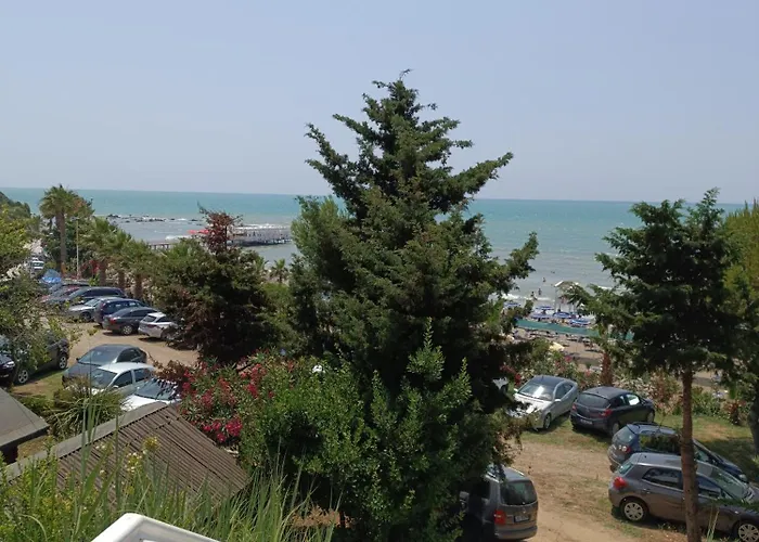 Plazhi Gjeneralit - Small - - - - Holiday park *