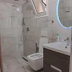 Plazhi Gjeneralit - Small - - - - *